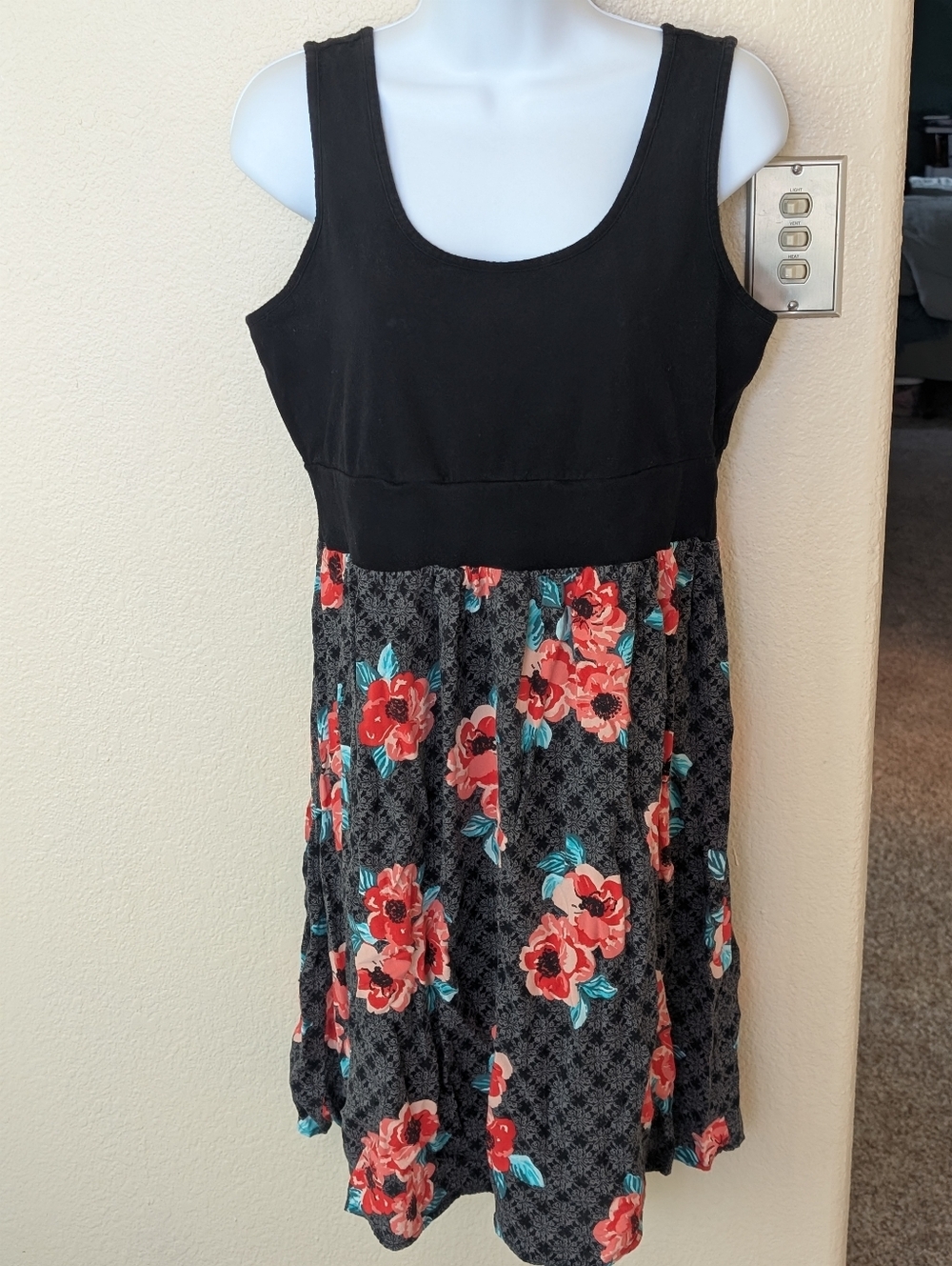 Torrid Black Tank Top Floral Skater Dress with Coral Blooms Size 0 (Large, 12)